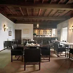 De 4*